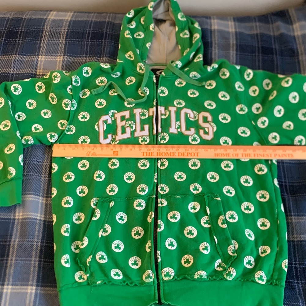 Green Celtics Hoodie - Picture 6 of 12